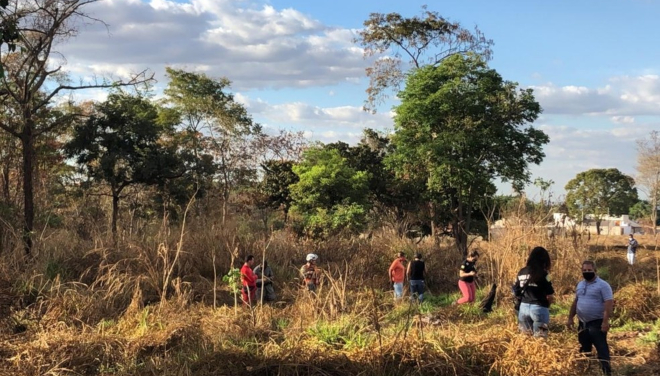 Polícia fará reconstituição da morte de menino afogado em lama em Goiânia 1