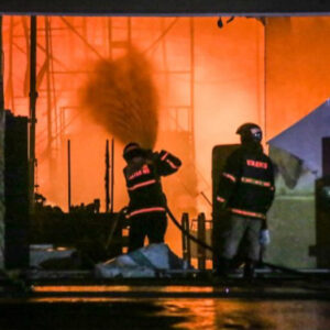 Polícia aguarda perícia sobre incêndio que destruiu Atacadão em Campo Grande 2