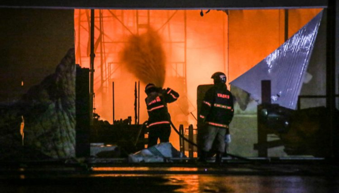 Polícia aguarda perícia sobre incêndio que destruiu Atacadão em Campo Grande 1