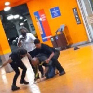 Laudo da perícia aponta asfixia como causa da morte de homem negro espancado em supermercado 10