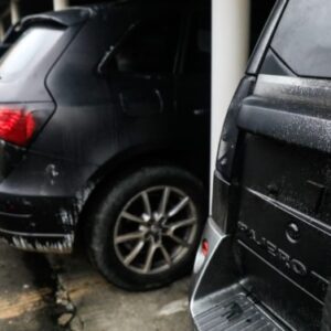 Assalto em Criciúma: carros de criminosos foram pintados de preto para camuflar, suspeita é que grupo estava na região havia 3 meses 5