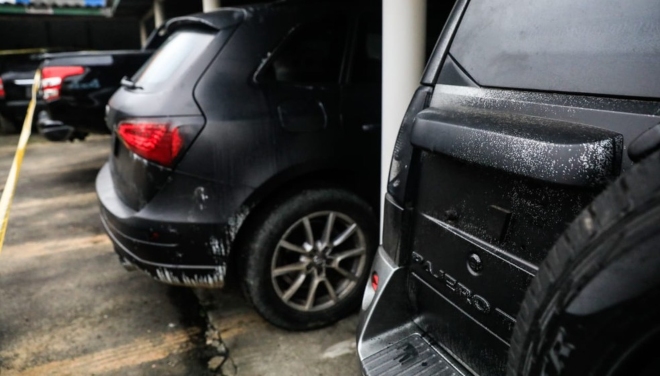 Assalto em Criciúma: carros de criminosos foram pintados de preto para camuflar, suspeita é que grupo estava na região havia 3 meses 2 Assalto em Criciúma: carros de criminosos foram pintados de preto para camuflar, suspeita é que grupo estava na região havia 3 meses 2