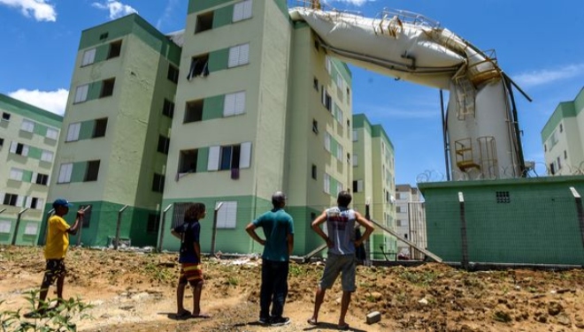 Construtora inicia perícia e caixas-d'água devem ser removidas 1