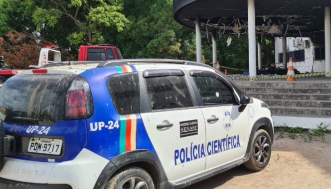 Perícia aponta indícios de incêndio criminoso em Prefeitura de Paulista 2 Perícia aponta indícios de incêndio criminoso em Prefeitura de Paulista 2