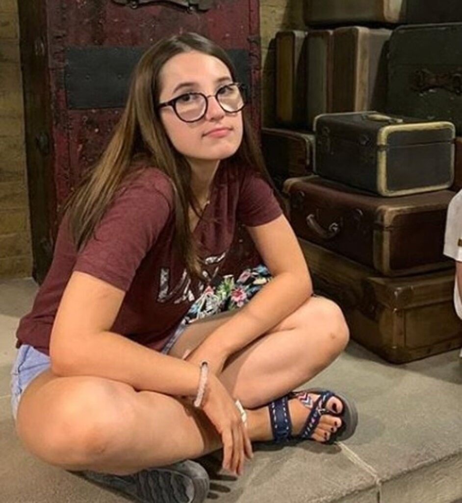 MP pede investigação de perfil que divulgou fotos da perícia da adolescente acusada de matar Isabele em MT 4 MP pede investigação de perfil que divulgou fotos da perícia da adolescente acusada de matar Isabele em MT 4